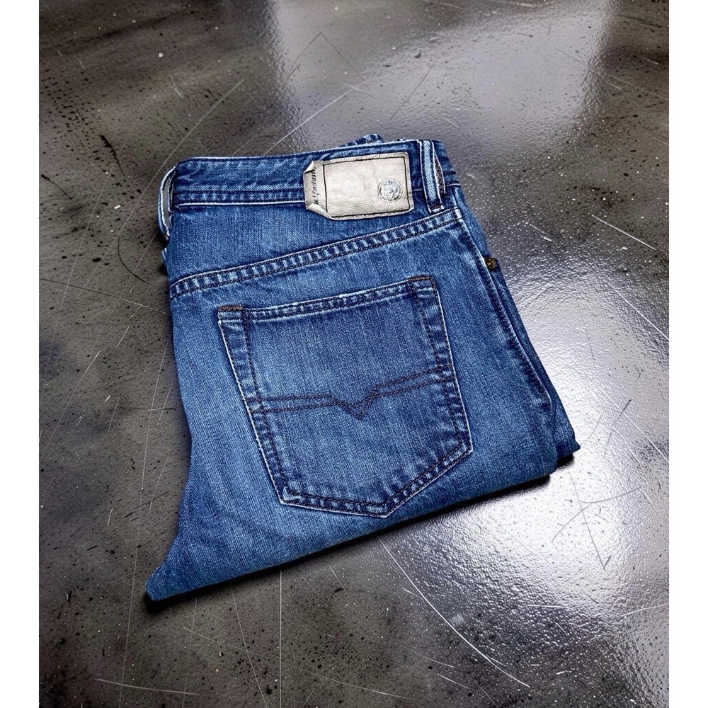 Diesel Industry Jeans Mens 32 Buster Regular Slim Tapered Blue Denim Button Fly